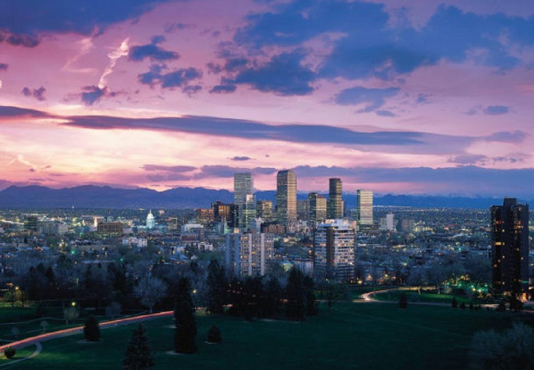 Towneplace Suites By Marriott Denver Downtown Exterior photo